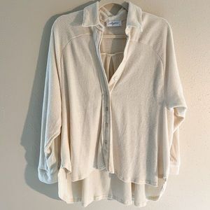 Carly Jean Los Angeles Batwing Button Up Top